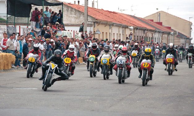 La Bañeza y las carreras urbanas de motos
