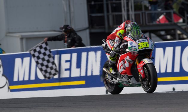 Crutchlow logra la segunda victoria de la temporada en MotoGP en Australia
