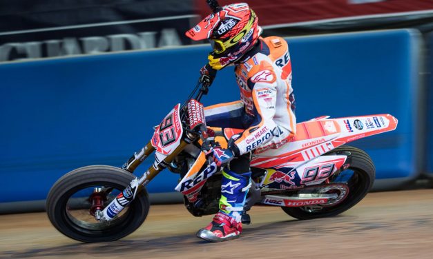 Marc Marquez: todo espectáculo en el Superprestigio de Barcelona