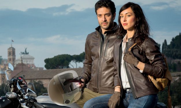 Chaqueta, guantes y casco Café Racer de Tucano Urbano