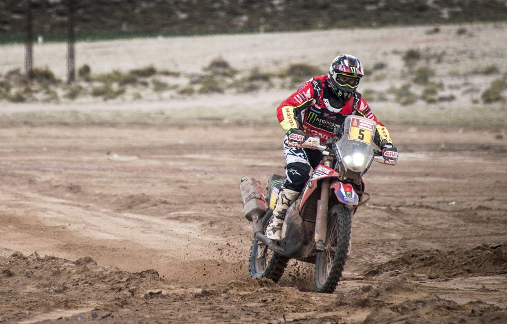 Dakar 2018, octava etapa. Victoria de Meo; Barreda, superhéroe