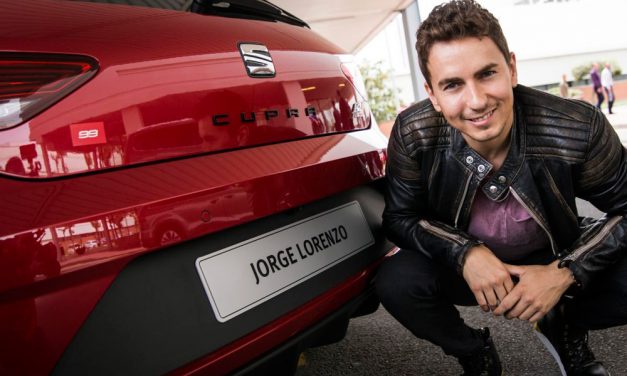 Jorge Lorenzo y su Seat León Cupra