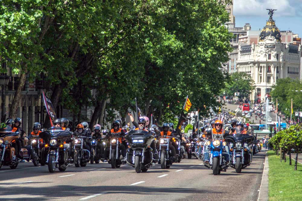 Desfile Harley-Davidson Concentración KM0