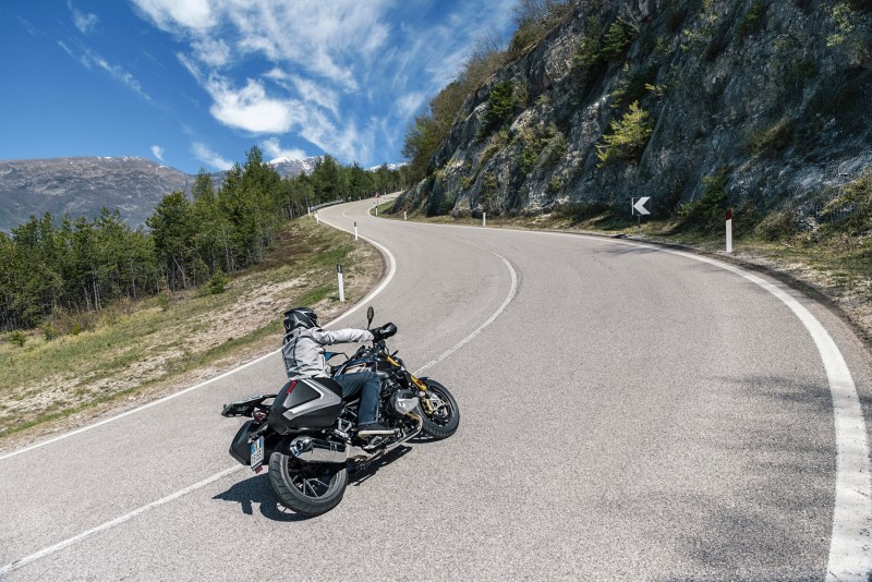 Maletas laterales para moto V37 de Givi