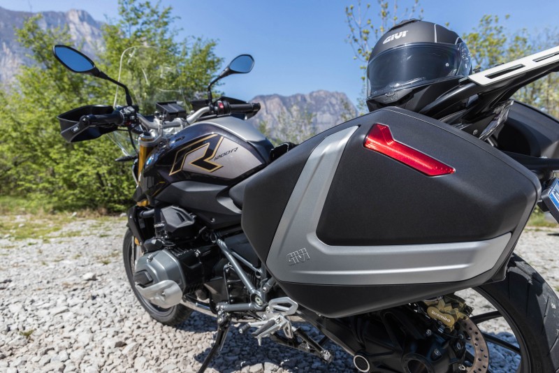 Maletas laterales para moto V37 de Givi