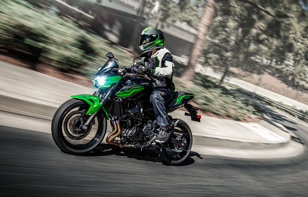 Kawasaki Z 400: Ya en las tiendas con un precio de 4.399 euros