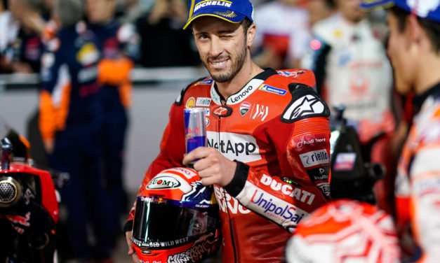 Dovizioso vence a Márquez por escasas milésimas en el GP de Qatar