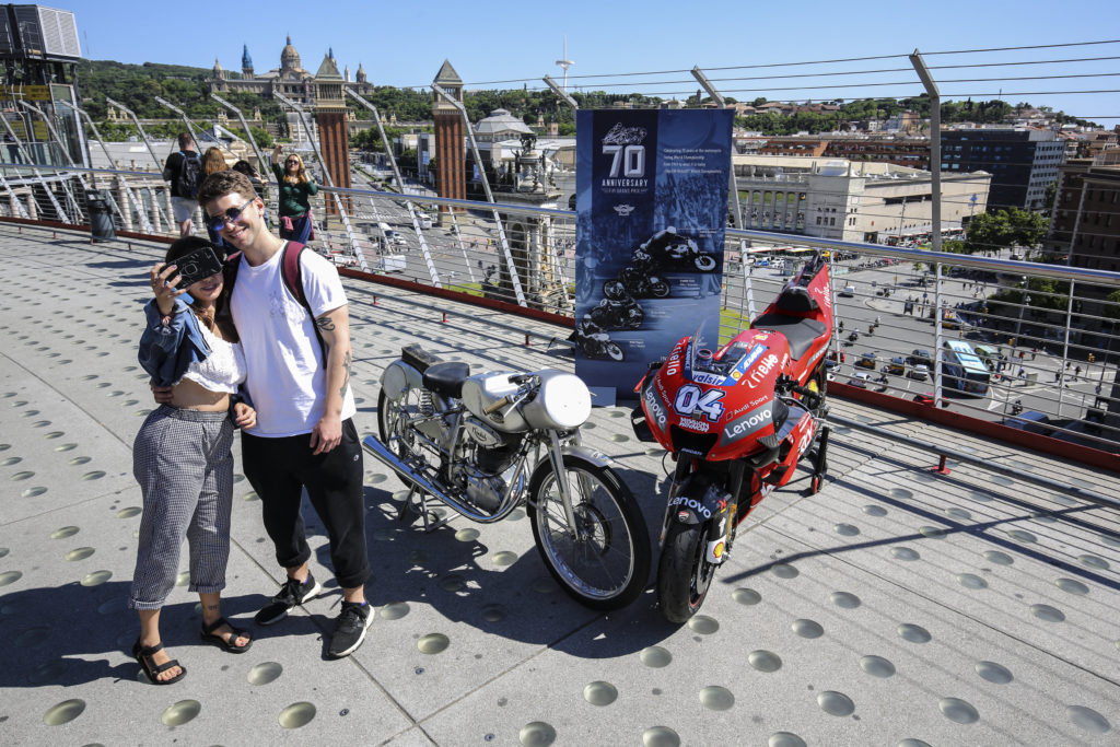 70 años del Mundial de Motociclismo: Mondial y Ducati en Montjuich