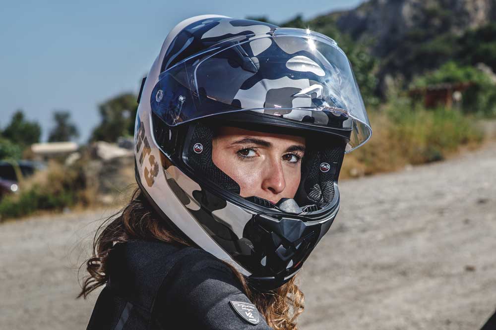 Casco integral GT3 de Astone Helmets