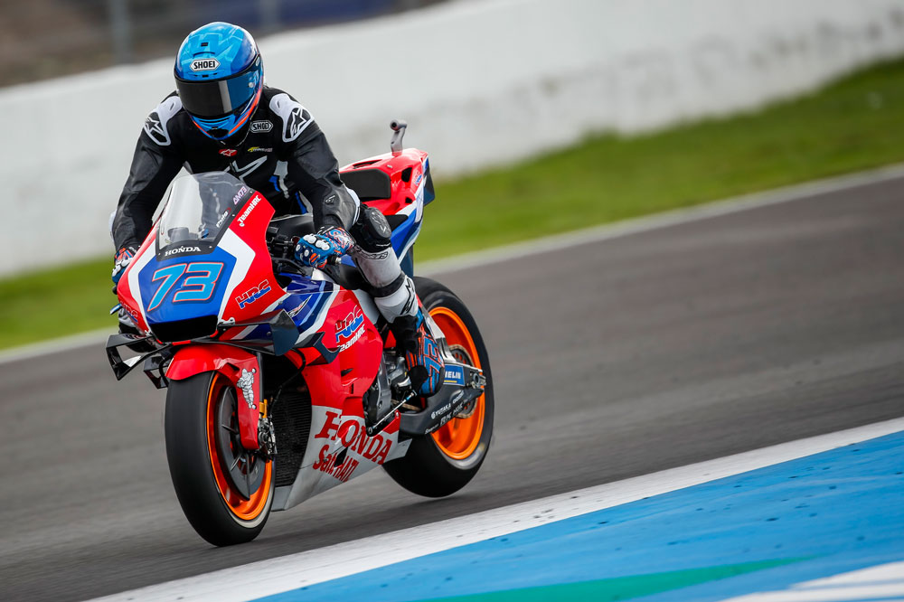 Alex Márquez todavía sin la decoración oficial durante los entrenamientos pretemporada de Jerez