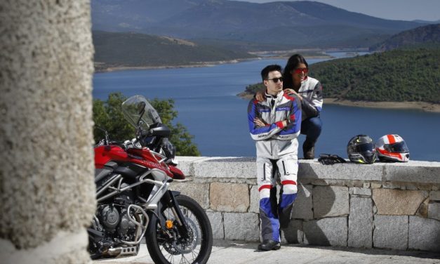 Consejos para cuidar tu ropa de moto con Seventy Degrees