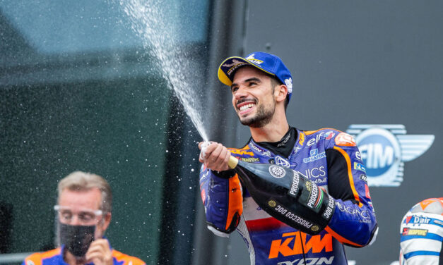 Miguel Oliveira gana su primera carrera de MotoGP