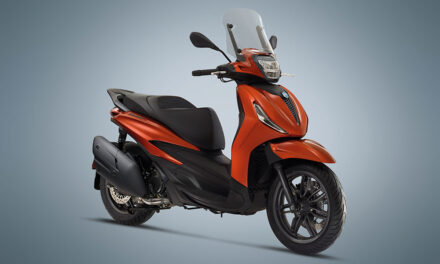 Piaggio Beverly 300 y 400 2021, scooter GT de rueda alta