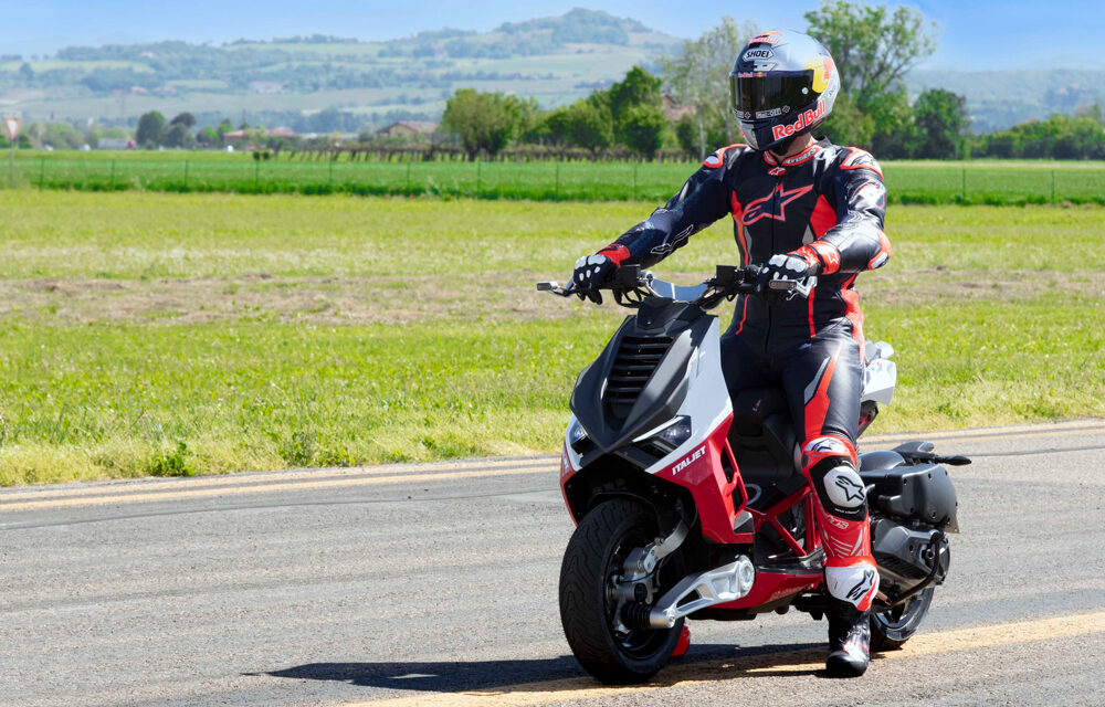 Italjet Dragster, un scooter inspirado en Superbike