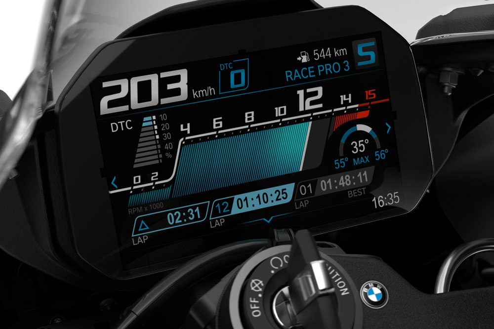 Detalle del cuadro de instrumentos de la BMW S 1000 RR