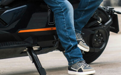 Pantalones Pro Road y botas CE Lock de Acerbis, todo estilo, comodidad y seguridad